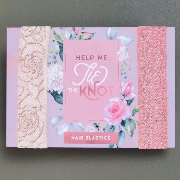 “A” Compact, Mirror, Lip Balm, & Metallic Floral Filigree Hair Ties Gift Set - Picture 4 of 8